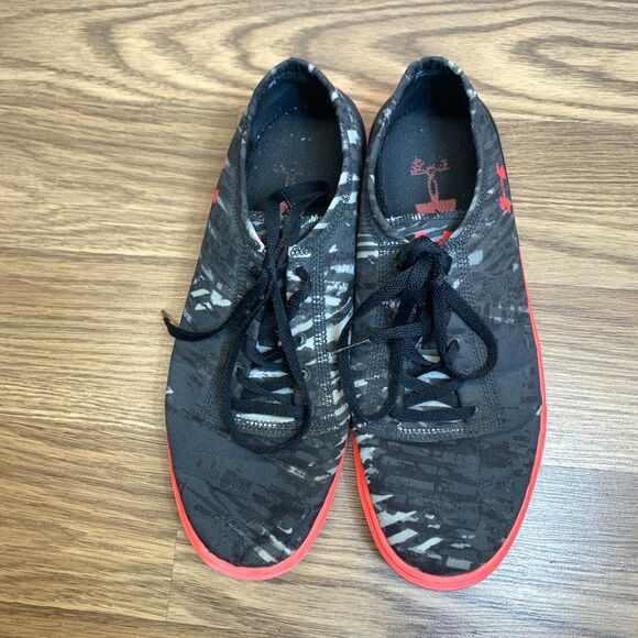 Under Armour sneakers Kick It 2 Low Utility Running Shoe 7Y Camo Red - Picture 6 of 9